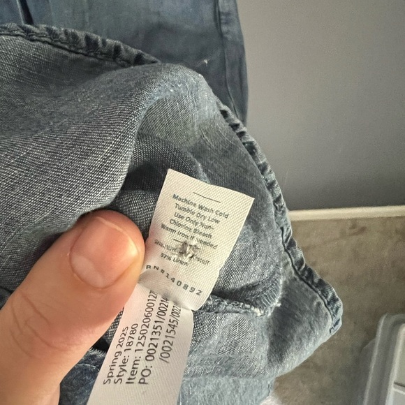 Marine Layer Camila Midi Dress Sz M V-Neck Chambray Blue Ruffle Flutter Sleeve - Picture 4 of 6